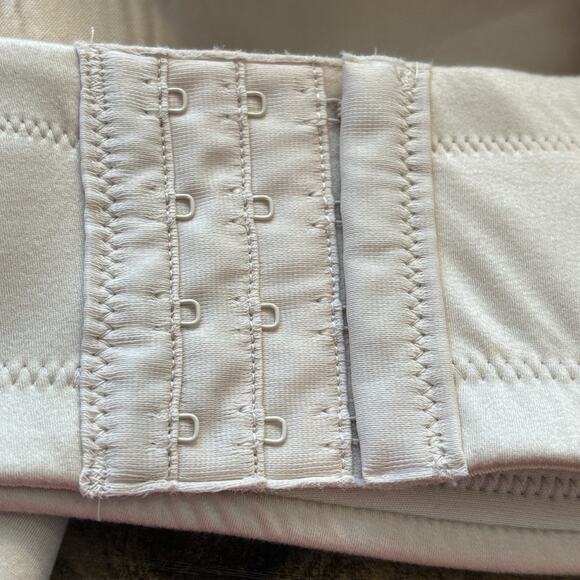 Wacoal Bra 40DD Tan Staying Power Wire Free Strapless Convertible Bra Sand New - Picture 9 of 12